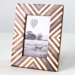 Banka Mundi Frame