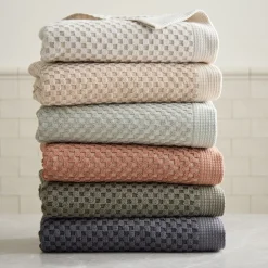 Elara Bath Towels