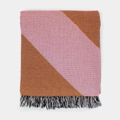 Karbon Market Cotton Grand Signet Throw