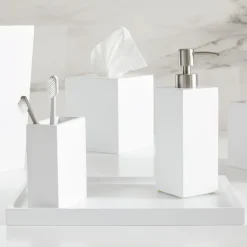 Lacquer Bath Accessories