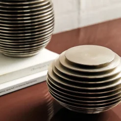 Linea Metal Objects