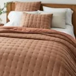Open Box: European Linen Lofty Quilt, King/Cal. King - Terracotta Melange