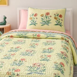 Pink Chicken Poppy Floral Quilt & Shams