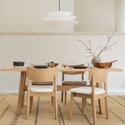 Putnam Dining Table & Chairs Set