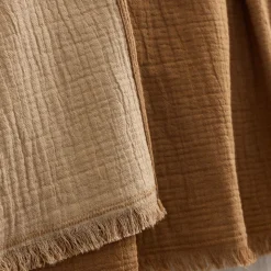 Reversible Two-Tone Blanket