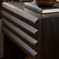 Ridged Doors Nightstand (22")