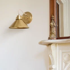 Roslyn Sconce (8")