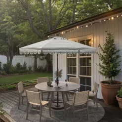 Scallop Edge Outdoor Umbrella (9')