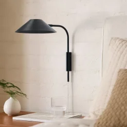 Shiloh Plug-In Sconce (10.6")