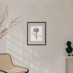 Simply Framed Gallery Frame - Antique Black & Gold