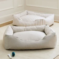 Sunbrella® Indoor/Outdoor Wave Striped Pet Bed