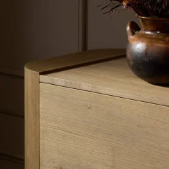 Viella 8-Drawer Dresser (80")